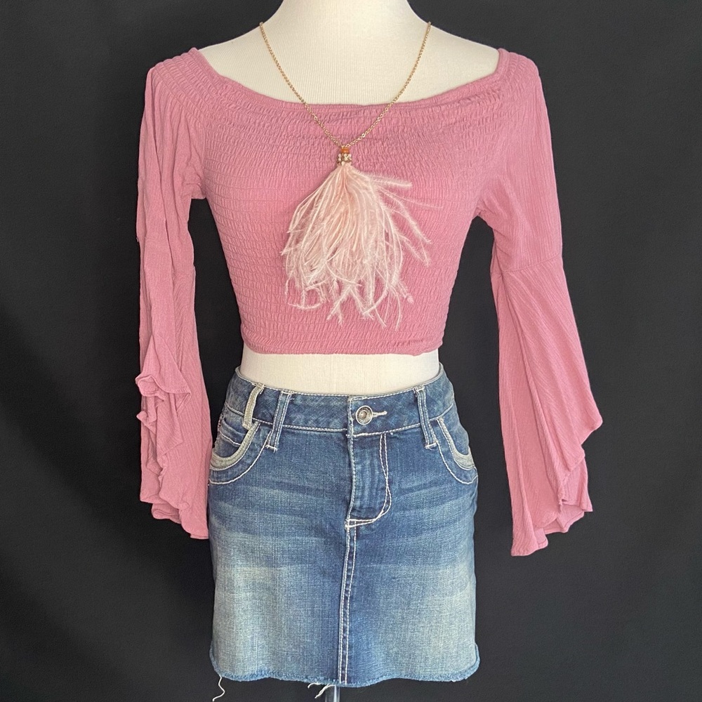 👚Mauve Smocked Bell Sleeve Crop Top